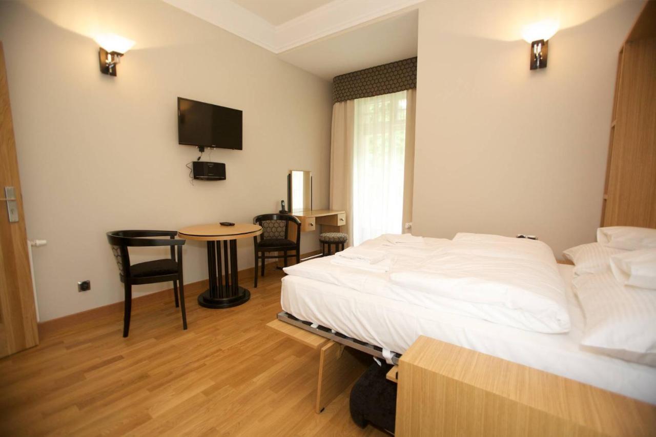 פולניסה-ז'דוז' Villa Alina Medical Spa מראה חיצוני תמונה