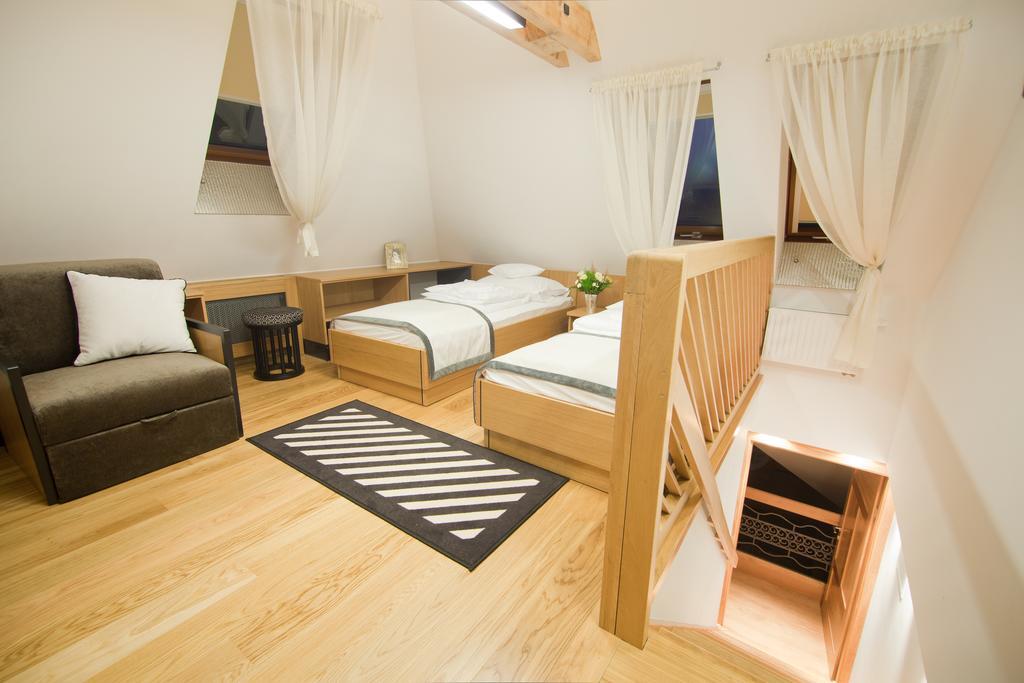 פולניסה-ז'דוז' Villa Alina Medical Spa מראה חיצוני תמונה